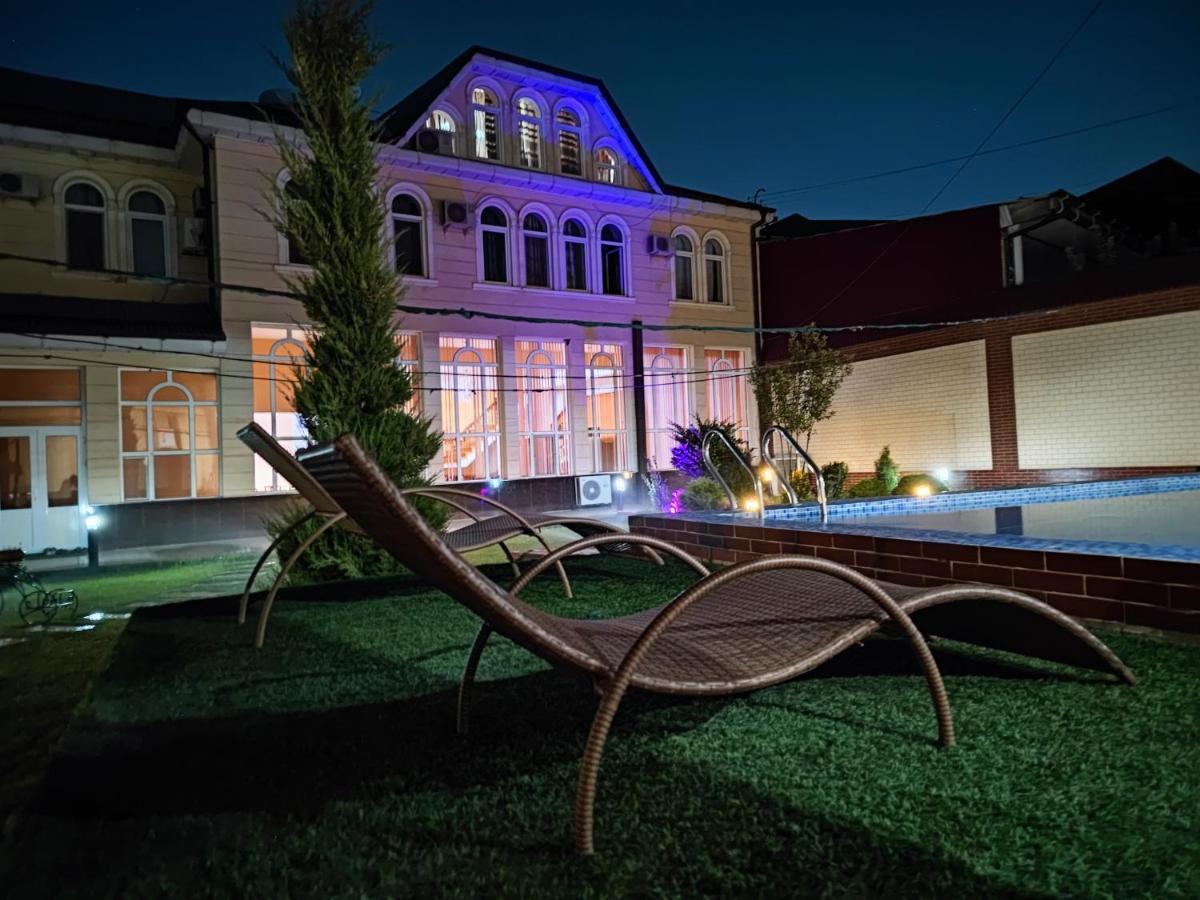 Guest House "Rohat Lux" Samarkand Bagian luar foto