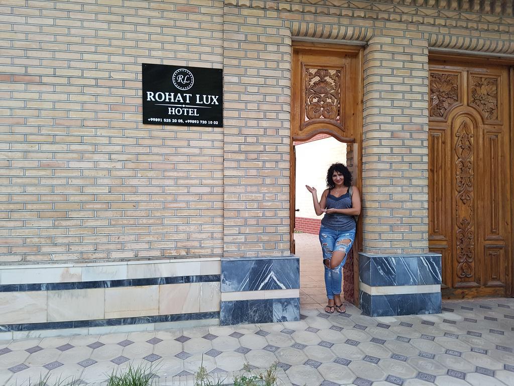 Guest House "Rohat Lux" Samarkand Bagian luar foto