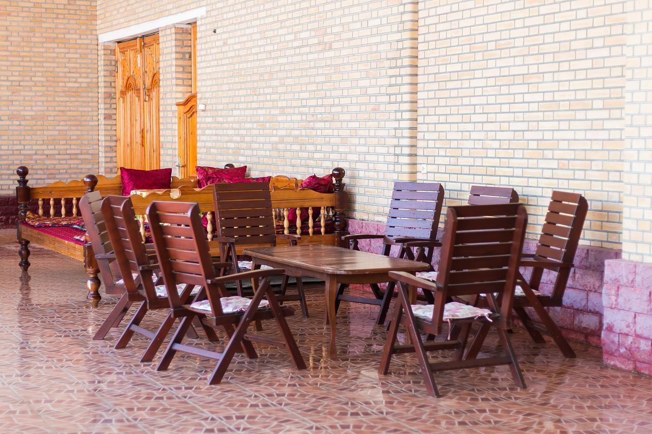 Guest House "Rohat Lux" Samarkand Bagian luar foto